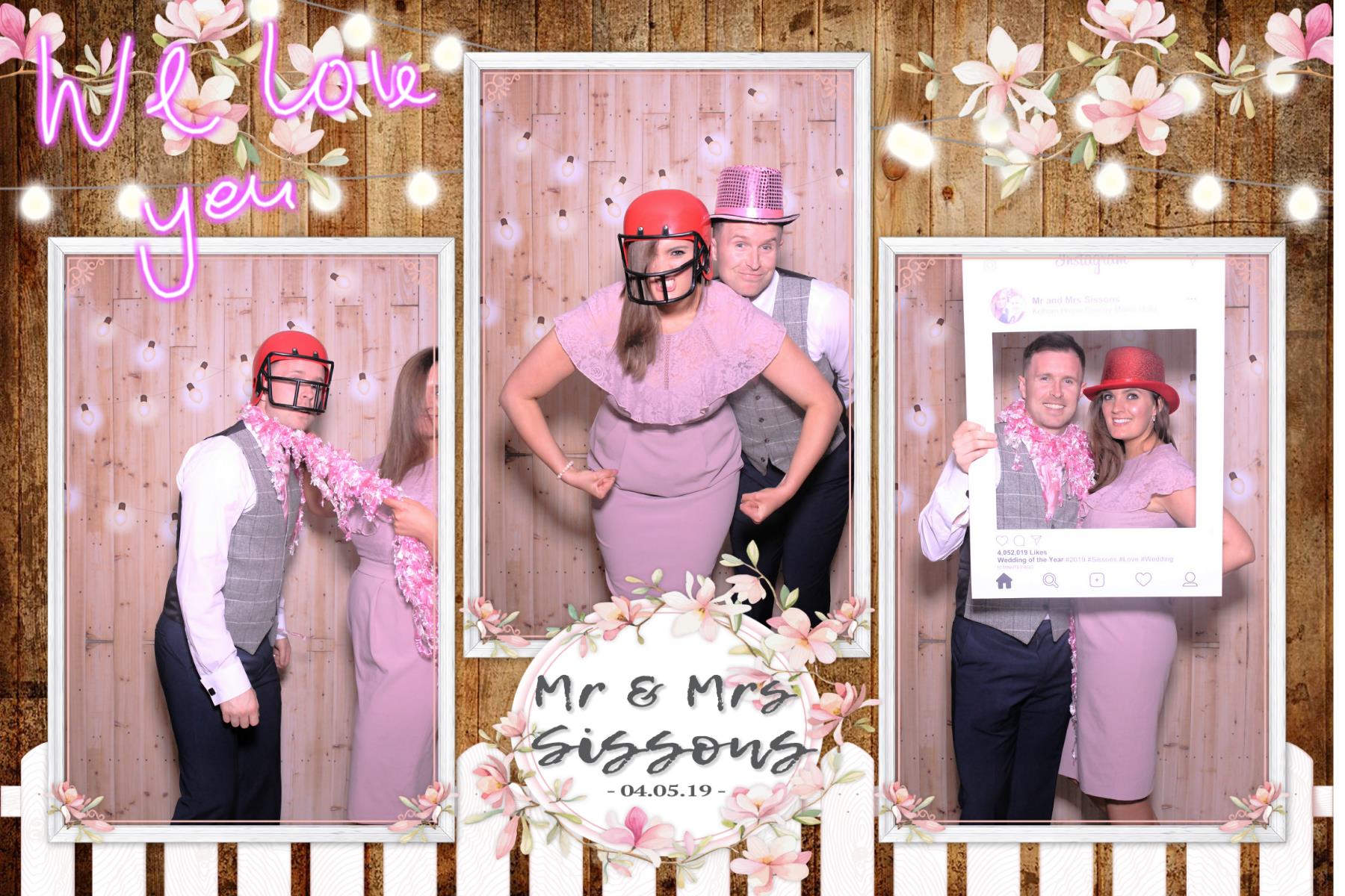 Mr and Mrs Sissons | View more photos from the event at gallery.blissbooth.co.uk/u/BlissBooth/Mr-and-Mrs-Sissons